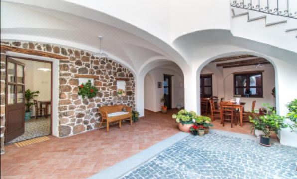 Ghivine Albergo Diffuso - Housity