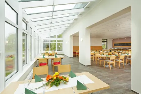 Hotel Fit Отели в г. Нойнкирхен-Зельшайд