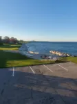 Bayview Lakefront Inn - Pet friendly