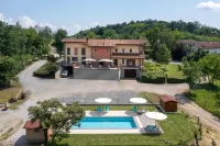 Agriturismo Cascina Monchiero Hotels in Tetti Bona