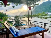 Phong Nha Coco Riverside Hotels in Sơn Trạch