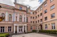 Hotel Bristol Hotels near Park Miejski
