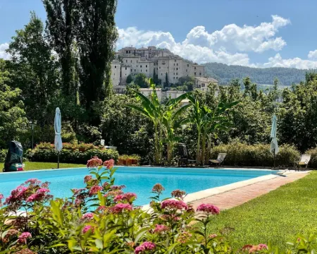 Borgo San Valentino Hotels in Arrone