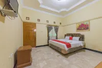 RedDoorz Syariah at Bumi Eyang Enin Homestay Tasikmalaya Hotels in Singaparna