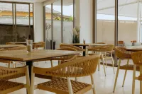 Elite Atoll Beachfront Hotel - breakfast