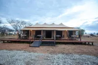 House of Nature Serengeti Hotels in Robanda