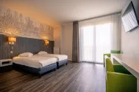 Hotel & Wellness Royal Astrid Hotels near 3 gapers
