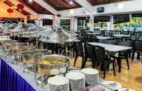 Tekoma Resort Taman Negara Hotels in Tembeling
