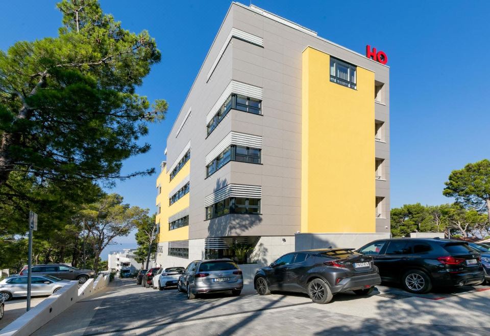 Hotel Antonio - Housity