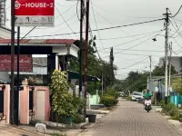 G-House-2 Hotels in Pasiran