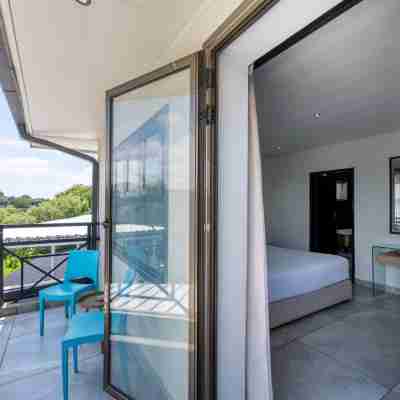 Anew Hotel & Convention Centre or Tambo Johannesburg Rooms