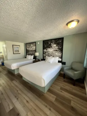 Super 8 by Wyndham Florence or