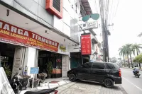 레드도어즈 플러스  심팡 USU 메단 Medan Baru 호텔