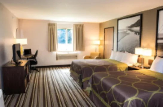 슈퍼 8 바이 윈덤 매니스티