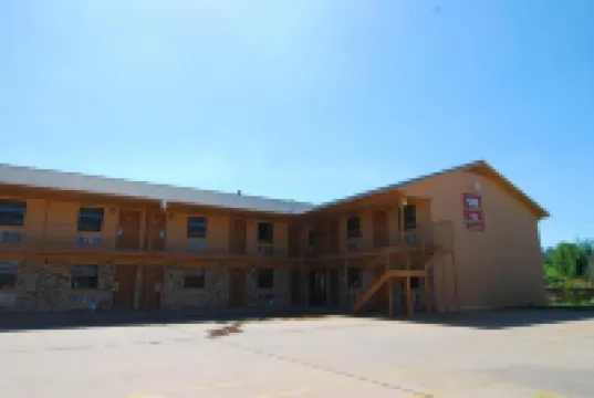 코치 라이트 인 브렌햄 호텔