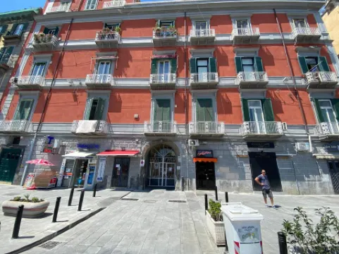 米卡羅藝術客房酒店