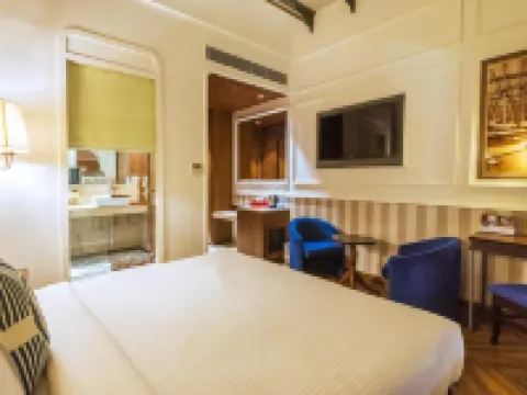 Polo Floatel Kolkata Hotels in Howrah