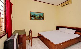 OYO 92710 Losmen Tjabe Merah Near Alfamart Bintaro