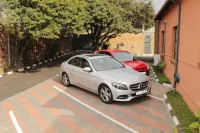 Emperor Lodge and Tours - parking