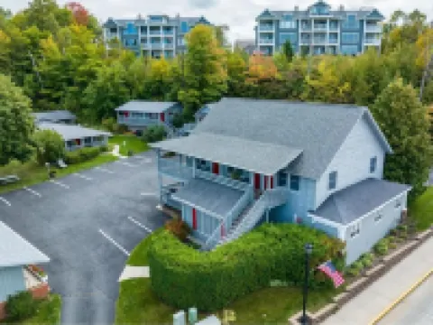 DownTown Inn Hotels in Sister Bay