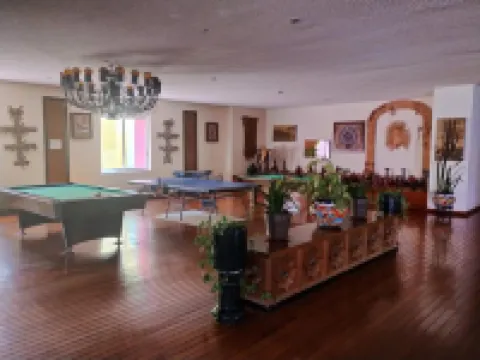 ザ ハーフウェイ イン