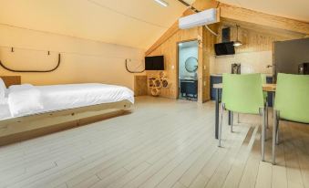 Gapyeong Cheongchun Glamping & Caravan