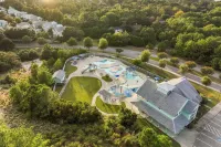 Cambridge Reserve at Bermuda Bay by Kees Vacations - Holiday Apartments