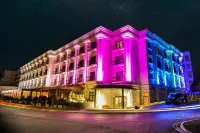 Rocks Hotel & Casino - Beach