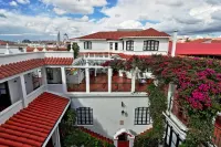 El Hotel de Su Merced Hotels in 