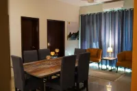 Walk-Inn Rooms F-11 Islamabad - Parking