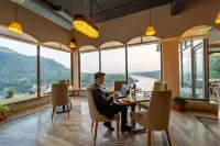 Divine Resort Laxman Jhula - Parking