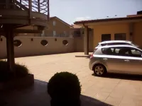 Hotel Ovest - parking