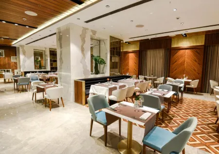 Rocks Hotel & Casino Отели в г. Agios Georgios