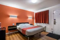 Motel 6 Sudbury, on