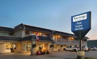 Travelodge by Wyndham Edson 2409079 Alberta Ltd.