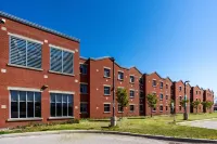 Residence & Conference Centre - Welland فنادق في Niagara Regional Municipality