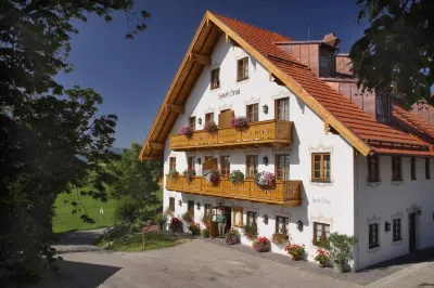 Landhotel Hoisl-Bräu Hotel in zona Barfußpfad