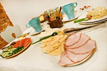 Five Stars Bed&Breakfast Отели рядом с достопримечательностью «Гидрополис»