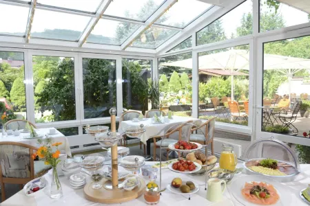 Landhotel Fasanenhof Отели в г. Беркаталь