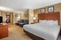 Comfort Inn & Suites Cambridge Hotels in Cambridge