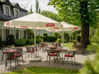 هوتل كوشيوزكو Hotels near برادنيك بياوي