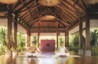 Shanti Maurice Resort & Spa - Gym