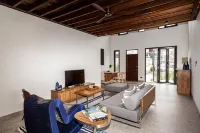 Baan Kamana Guest House