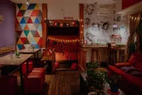 Hopa-Home Patagonia Hostel & Bar