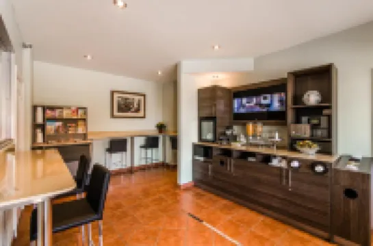 Olux Hotel-Motel-Suites