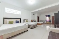 Urbanview Hotels 99 Syariah Banjarbaru Hotel di Loktabat Selatan