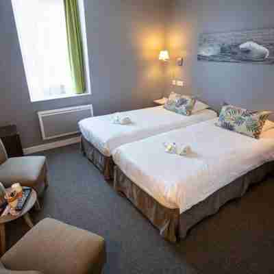 Au Bout Du Quai Rooms
