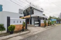 RedDoorz Syariah Near Lotte Grosir Medan 메단 호텔
