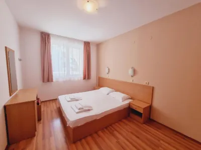 Lazur 1-5 Apartments Complex
