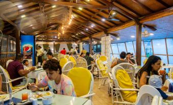 Santana Beach Resort